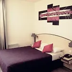Logis Hotel Le Capricorne 3*