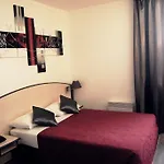 Hotel Logis Hotel Le Capricorne