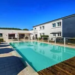 Logis Hotel Le Capricorne 3*