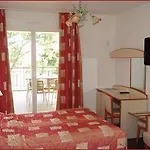 Logis Hotel Le Capricorne Hotel 3*