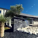 Hotel Logis Hotel Le Capricorne