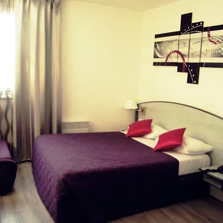 Logis Le Capricorne Marmande