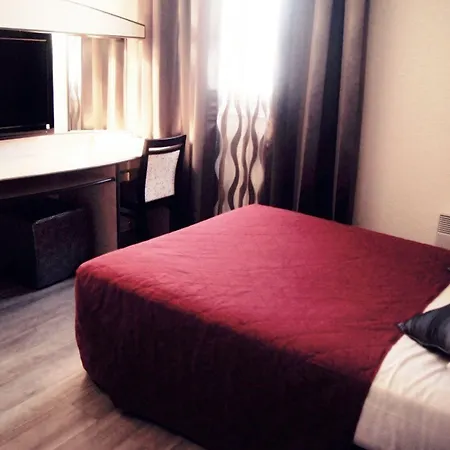 Logis Le Capricorne Hotell