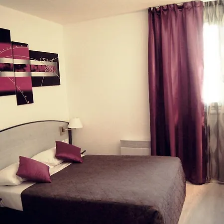 Hotell Logis Le Capricorne
