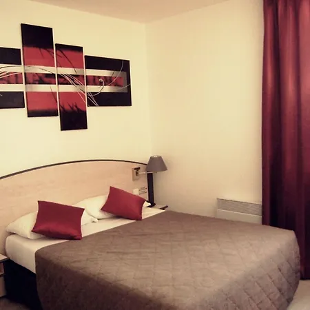 Logis Le Capricorne Marmande