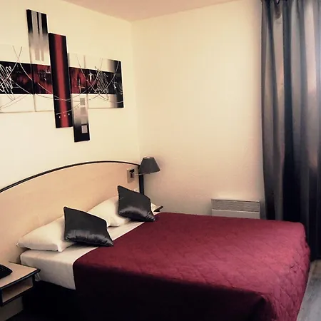 Hotel Logis Le Capricorne