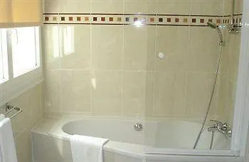 Hotell Logis Le Capricorne Marmande