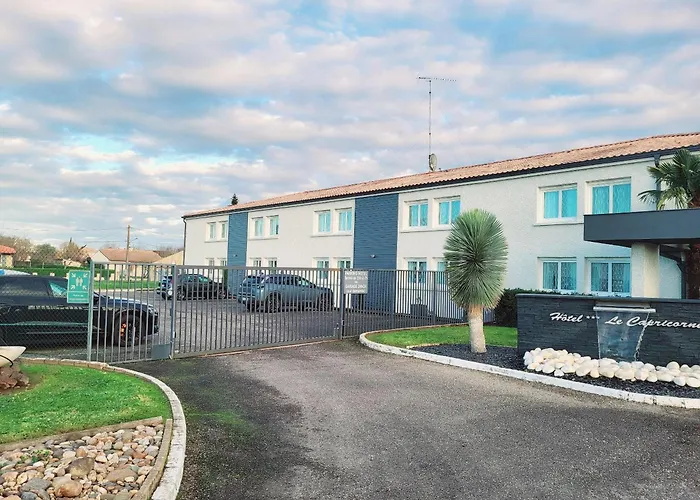 Logis Hotel Le Capricorne Hotel Marmande