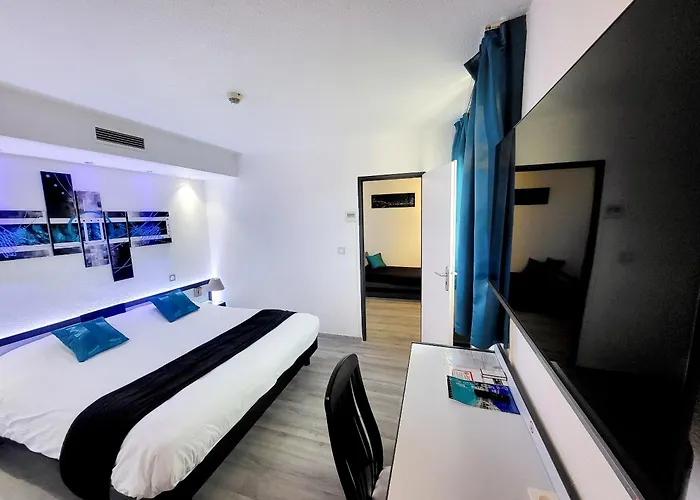 מלון Citotel Le Capricorne 3*