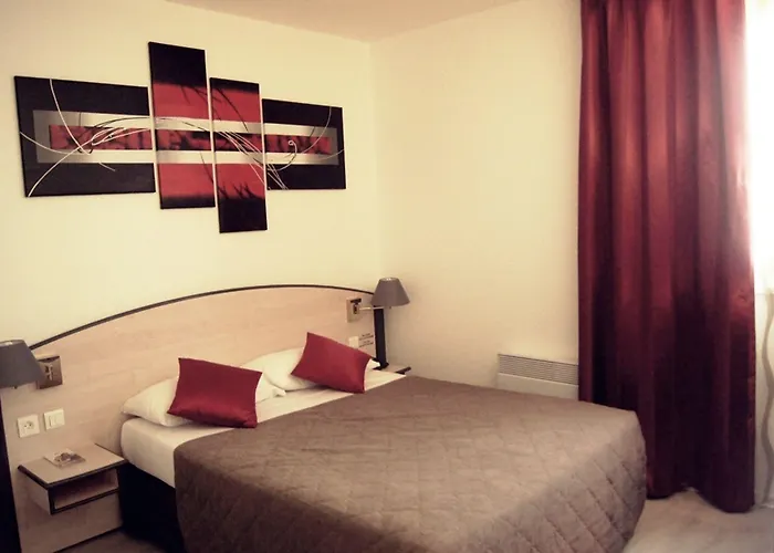 Logis Hotel Le Capricorne Marmande