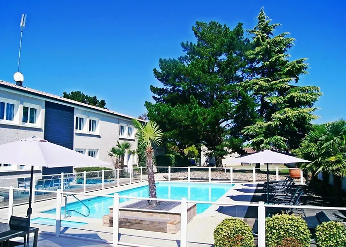 Logis Hotel Le Capricorne Marmande