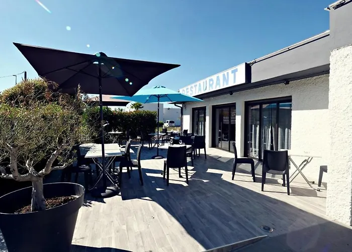 Hotel Logis Hotel Le Capricorne 3*